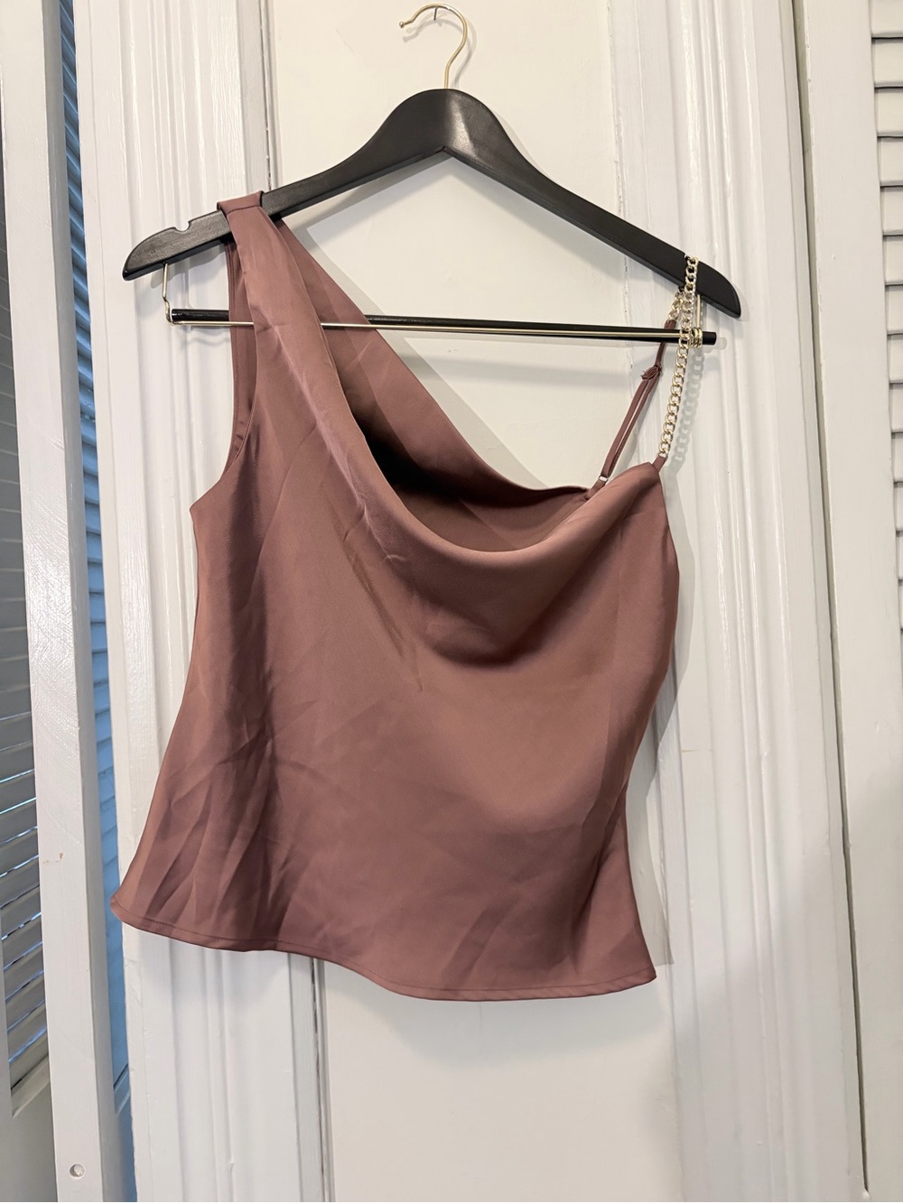 Astr Asymmetric Cowl Satin Camisole in Mauve with Chain Strap
